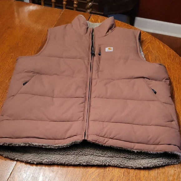 Carhartt Women's Montana Insulated Reversible Puffer Vest Size Medium Nutmeg - Picture 10 of 10